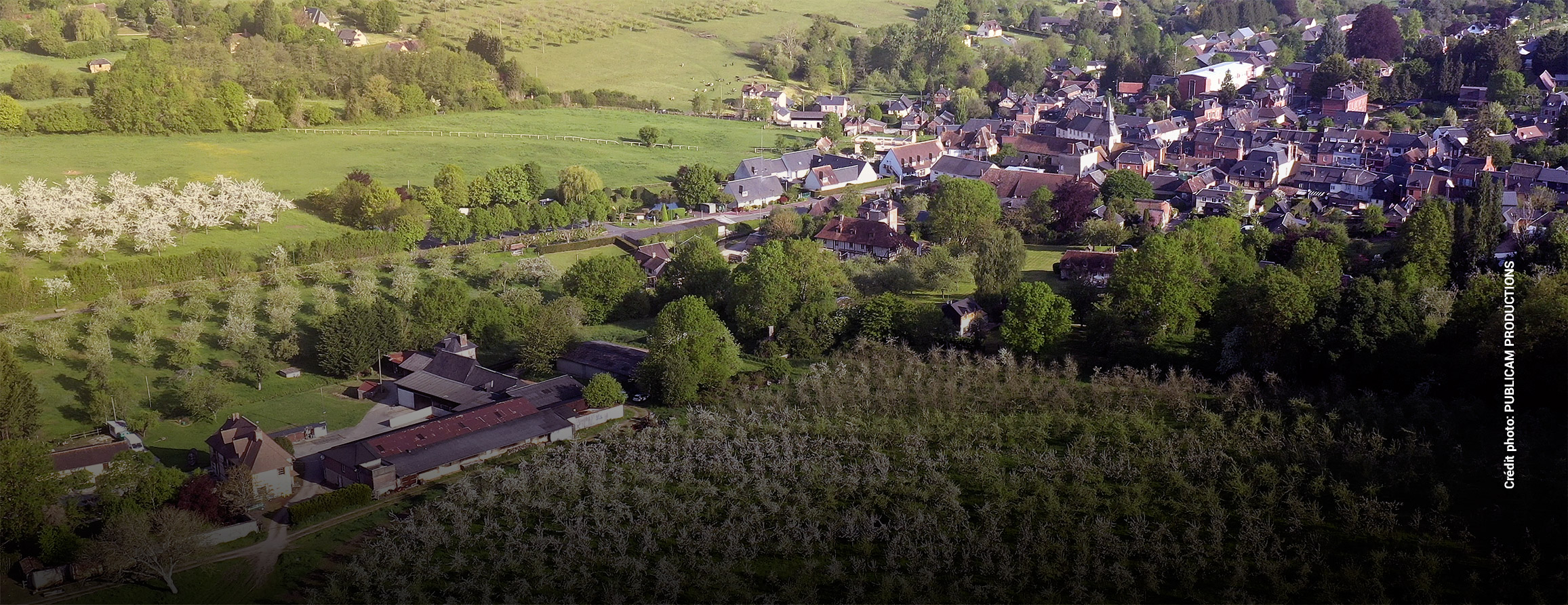 MG 0325 Bourg de Cambremer